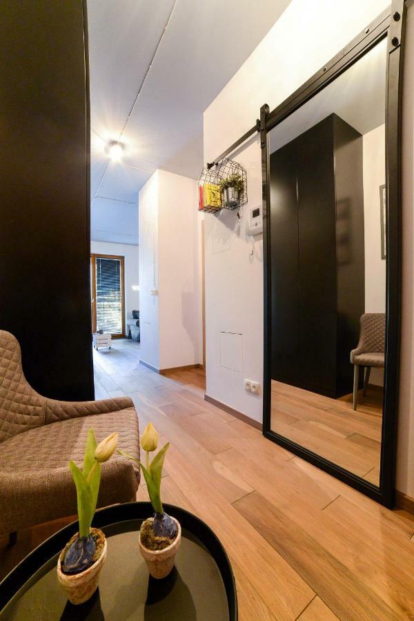 Tamka Chopin Apartment Varşovia Exterior foto